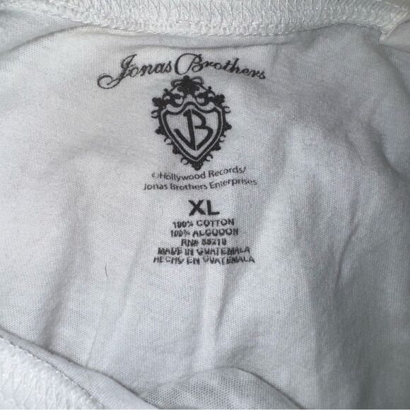 Official Vintage Jonas Brothers White Graphic Short Sleeve T-Shirt size L - Picture 7 of 8